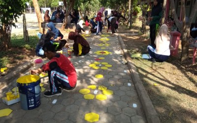 Hias Koridor Sekolah Bersama