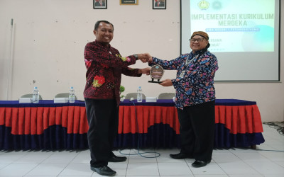 Kunjungan Dinas dari SMA Negeri Petungkriyono